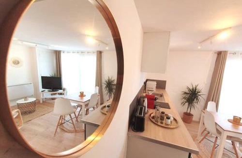 Bruz Apartment | Le Doré Rose by Madame Conciergerie