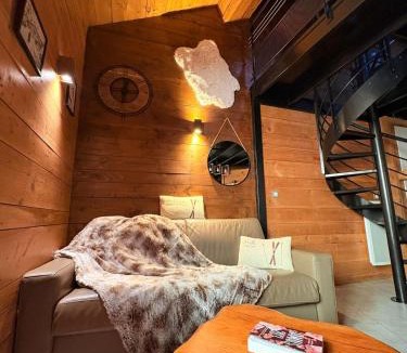 Ax-les-Thermes Apartment | Le Douillet des Pyrénées, Luxury Chalet Home