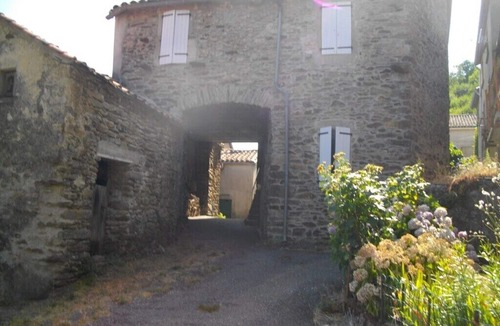 Courniou House | Le Doux Murmure. The gentle whisper
