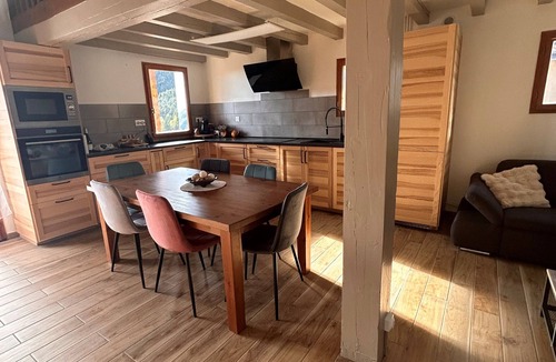 Saint-Pierre-dels-Forcats Ski Chalet | Le duplex du Cambre