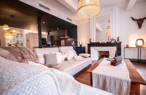 Montauban Apartment | Le Duplex - Air con - Parking - WiFi