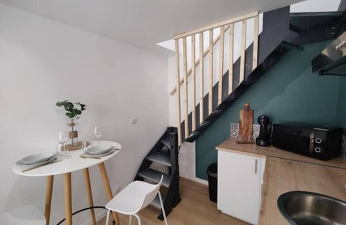 Saint-Jean-d'Angely Apartment | Le Duplex de L'abbaye Royale