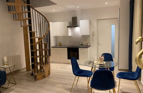 Chalon-sur-Saone Apartment | Le Duplex de L'avenue