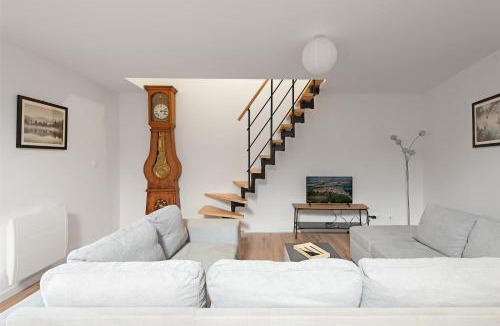 Castelnau-de-Montmiral Apartment | Le Duplex du Castel haut - Escapade Tarnaise