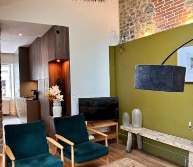Combourg Apartment | LE DUPLEX Gîte charmant au pied du Château