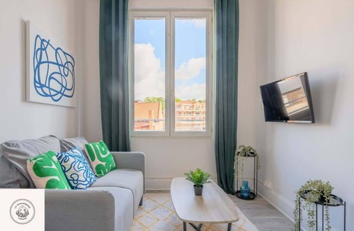 Lens Apartment | Le duplex inverse, Bollaert, Fac, gare, 2pers