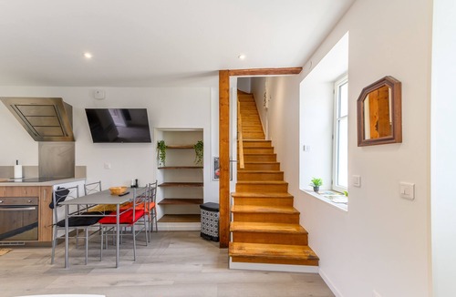 Mouroux Apartment | Le Duplex Mouroux - 30min de Disneyland