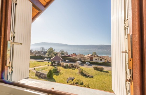 Veyrier-du-Lac Apartment | Le Duplex Plage - 2 ch, terrasse vue lac