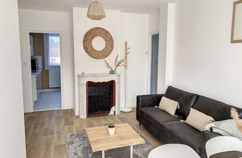 Royallieu Village Apartment | Le Edouard