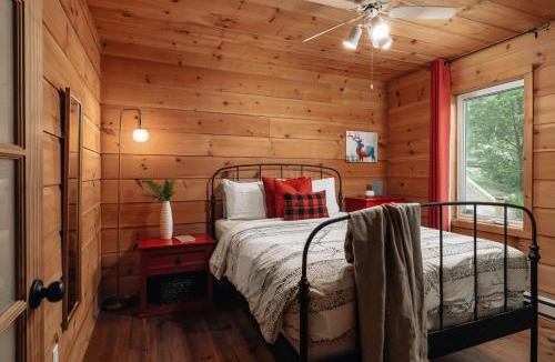 Notre-Dame-de-la-Merci Ski Chalet | Le Fairytale - Enchanting Getaway with Spa & Sauna