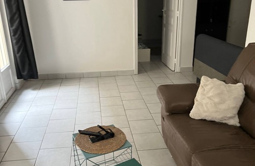 Anatole France Danton Condo | Le Famillial near the station