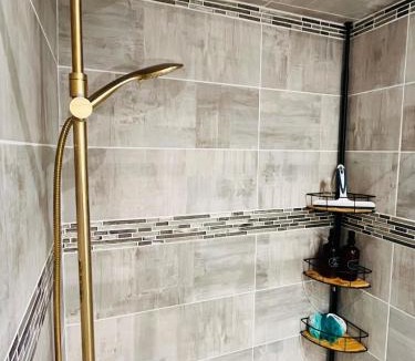 Senlis Apartment | Le Faubourg St Martin Gold&Green