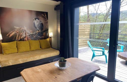 Tournavaux House | Le faucon pelerin
