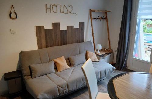 Viry Apartment | LE FER A CHEVAL
