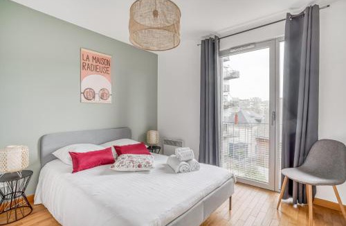 Republique - Les Ponts Apartment | Le First by Cocoonr