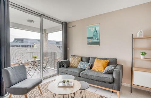 Republique - Les Ponts Apartment | Le First by Cocoonr