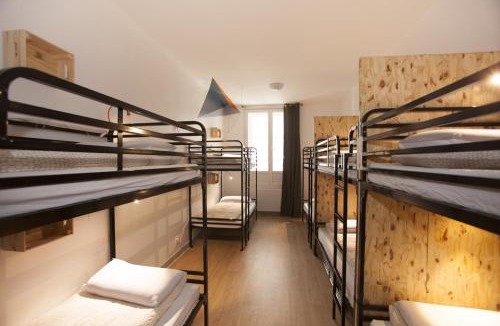 Saint Michel - Mairie Hostel | Le Flâneur Guesthouse