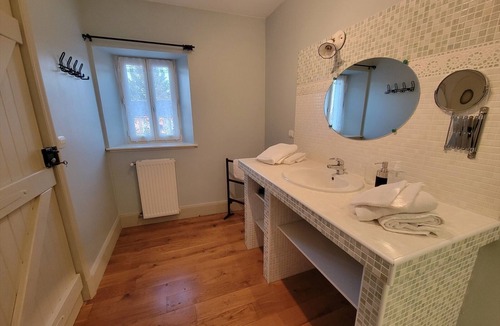 Bruniquel Bed & Breakfast | Le Flacon De La Verrouille