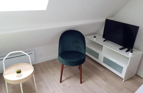 Deville-les-Rouen Apartment | Le Fleury Studio Calme Proche de Rouen