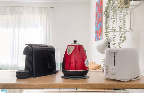 Feuillat Desgenettes Apartment | "Le Florence - Studio Métro D'Grange Blanche