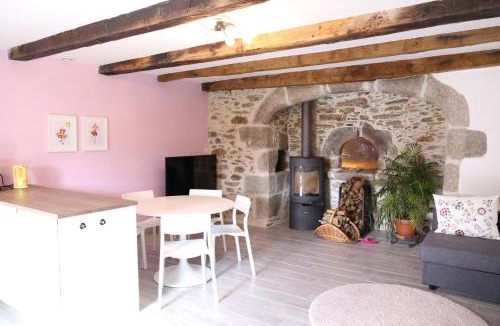 Leynhac House | Le Four à Pain