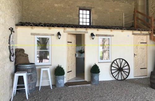 Courcelles House | Le Four à Pain