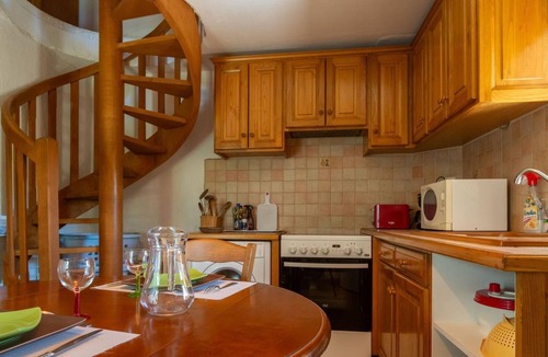 Pied-de-Borne House | Le Four, Ferme de la Beyssiere