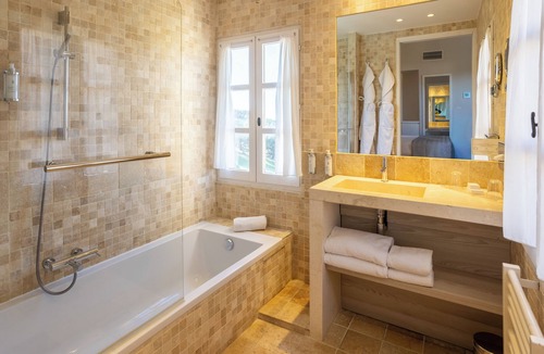 Saint-Cyr-sur-Mer Hotel | Le Frégate Provence