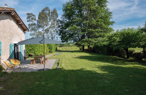 Port-Sainte-Foy-et-Ponchapt House | Le petit Santafé