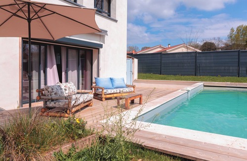 Saint-Etienne-sur-Chalaronne House | le gîte les Passages