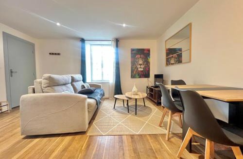 Saint-Georges-les-Baillargeaux Apartment | Le souvenir Spacieux t2 aux portes du Futuroscope