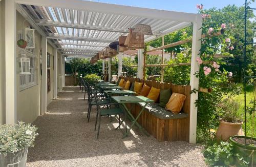 Saint-Laurent-de-la-Cabrerisse Bed & Breakfast | Les volets verts