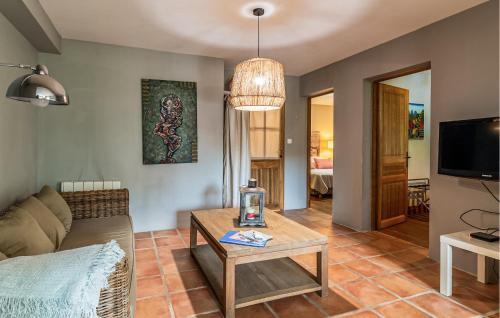 Saint-Maximin-la-Sainte-Baume House | Le Pin D'epices