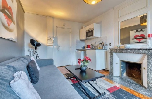 Coteaux Ouest Apartment | Le French Kiss, F2 rénové, hyper-centre de Rouen