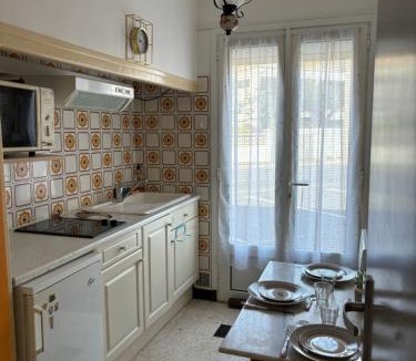 Port-la-Nouvelle Apartment | Le Géranium