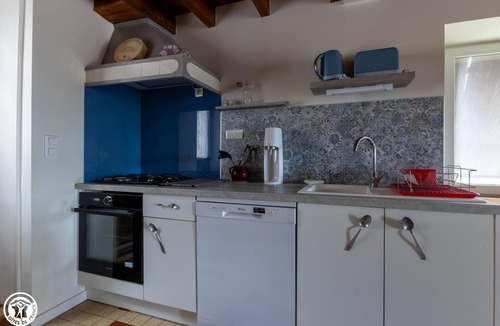 La Chapelle Sur Usson House | Le Gîte à la Campagne aux Pierres Violettes