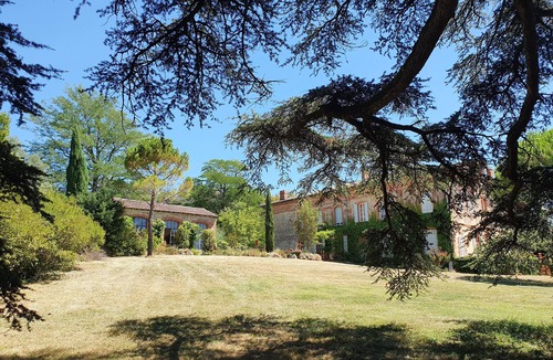 Cessales House | Le Gîte Château Sud, le Charme de la Toscane au Coeur du Lauragais