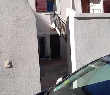 Eyguieres Apartment | Le gîte d'églantine