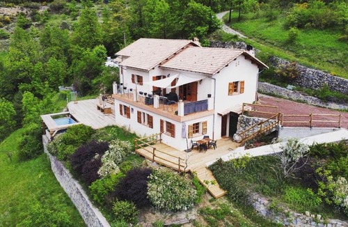 Guillaumes Apartment | Le gîte de château vieux