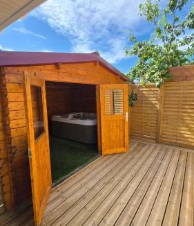 Courset House | Le Gîte de Clément avec Spa privatif