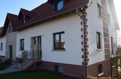 Bining House | Le Gîte de Maya