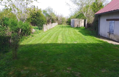 Le Noyer House | Le gîte des Ânes. Sleeps 5