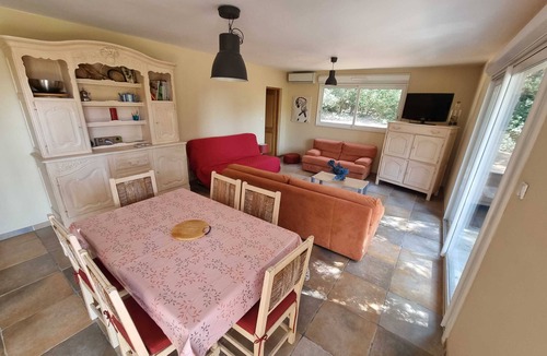 Lunel-Viel Villa | Le Gîte des Écureuils