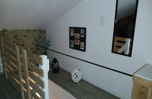 Montreverd House | Le gîte des capucines