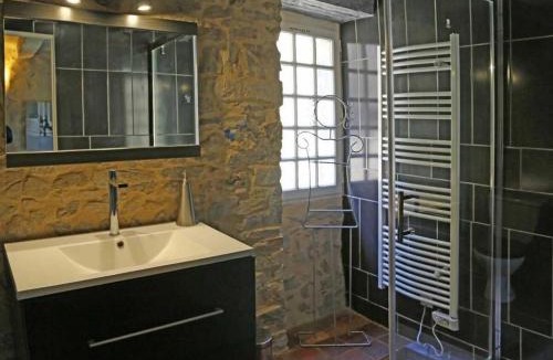 Chammes House | le Gîte des Remparts