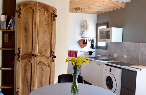 Aumessas House | Le Gîte du Ruisseau d'Albagne, Authentic, comfortable accommodation