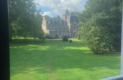 Bertreville-Saint-Ouen Other | Le gîte du château. Tennis court. Educational farm.