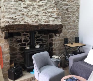 Le Cloitre-Saint-Thegonnec House | Le Gîte "Le Grand Chêne"