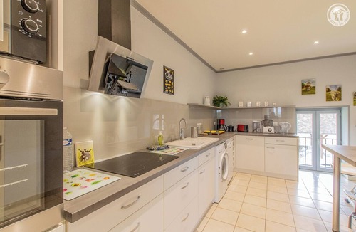 Saint-Marcelin-de-Cray House | le Gîte de Jeanne - Saint Marcelin DE Cray