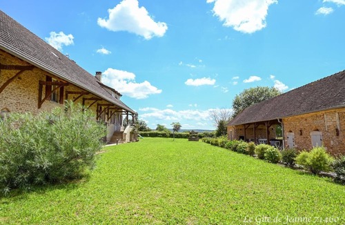 Saint-Marcelin-de-Cray House | le Gîte de Jeanne - Saint Marcelin DE Cray